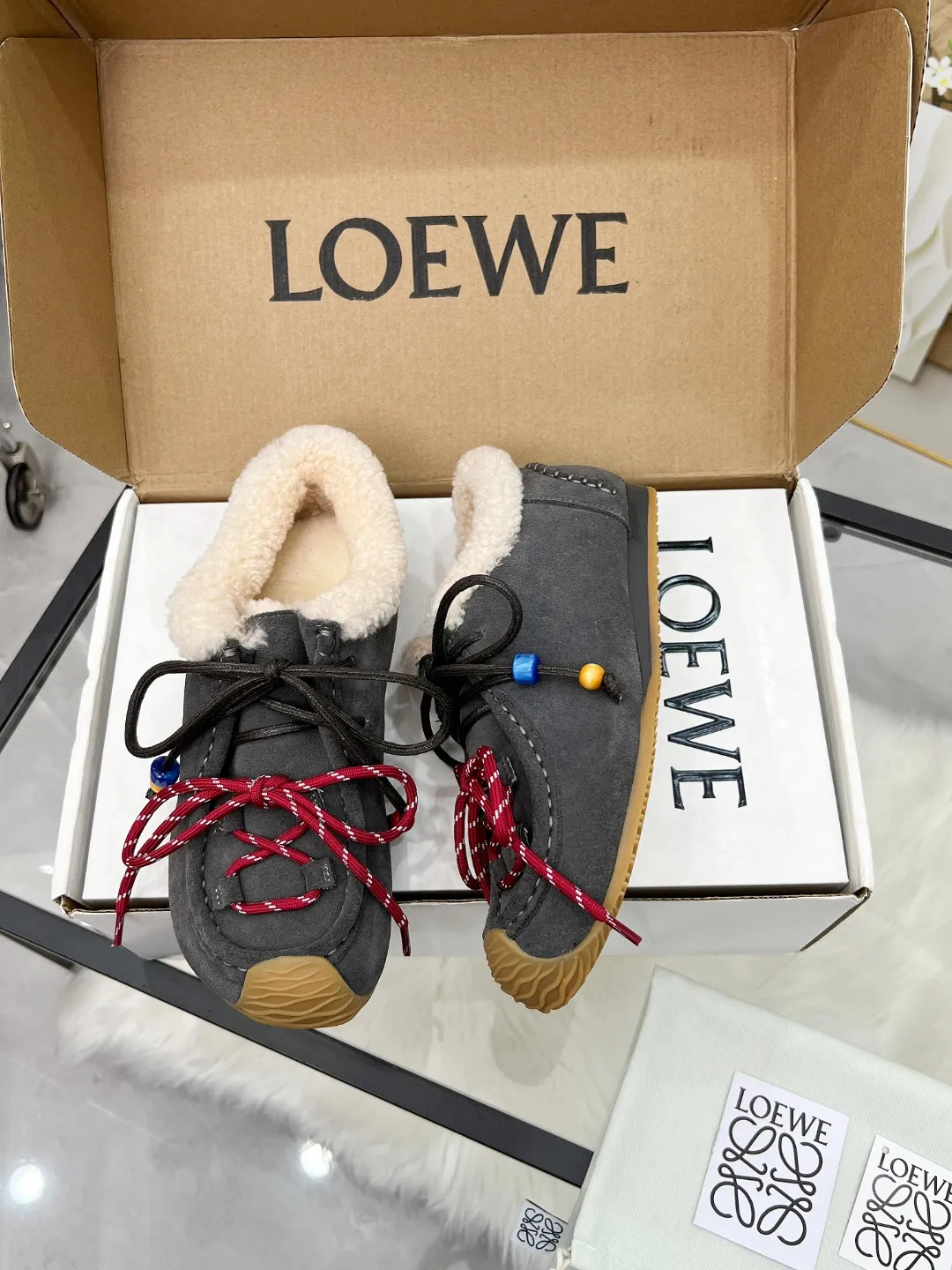👟👟Ex-factory price 480👟👟 2025 autumn and winter Maoli new model, the same style as Wang Yibo! Kangaroo shoes, couple style Loewe Ballet Runner 2.0 sneakers, moral training shoes, new color matching retro series running shoes, standard size: 35–40